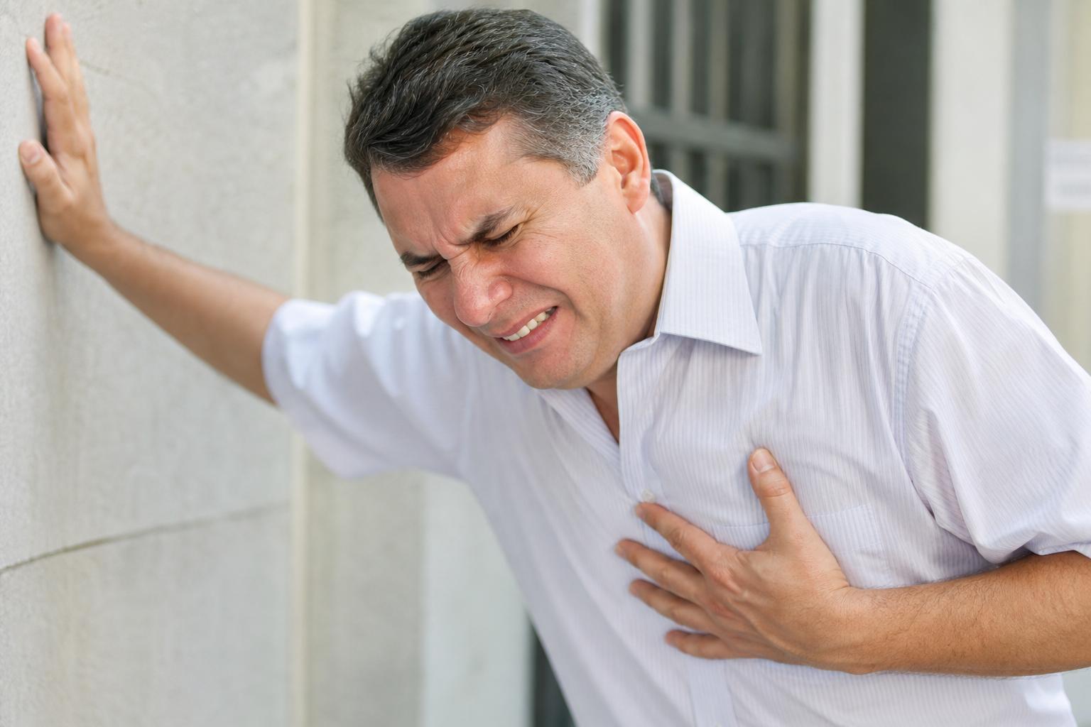 Angina in Canada: Symptoms, Causes, Tests, and Treatments Explained Clearly